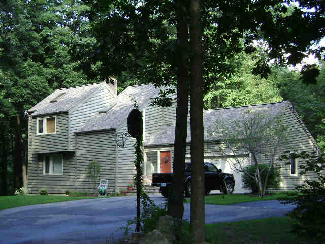 Building photograph for 303 MAIN ST S